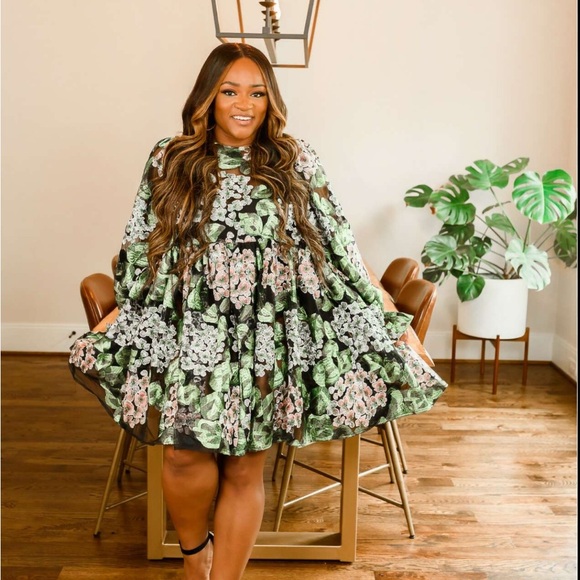 ASOS Black and Green Floral Lace Dress With Long Sleeve Captivating Sleeves - Picture 4 of 5